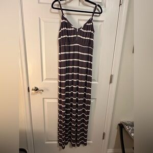 NWT 🦋 Chasor maxi dress